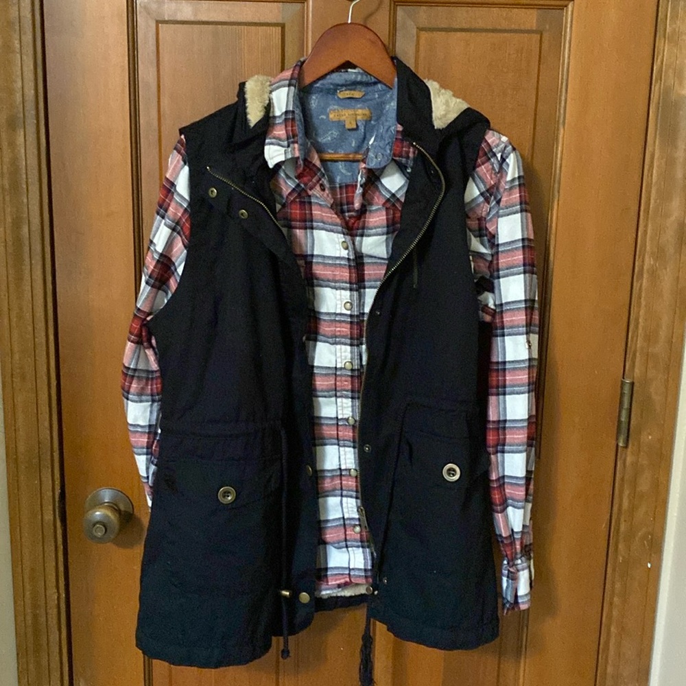 Jachs Girlfriend flannel shirt and Funky Tribe Black Vest.